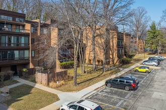 Heather Ridge in Baltimore, MD - Building Photo - Building Photo