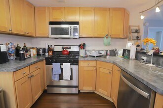 700 1st St in Hoboken, NJ - Building Photo - Building Photo