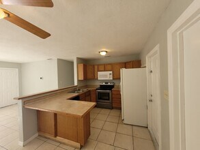 7502 Pomelo Dr in Orlando, FL - Building Photo - Building Photo