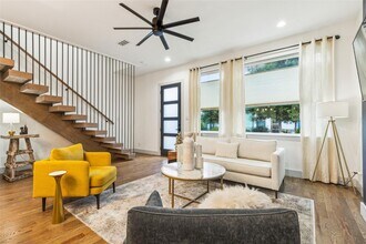 10630 Greengarden Rd in Dallas, TX - Building Photo - Building Photo