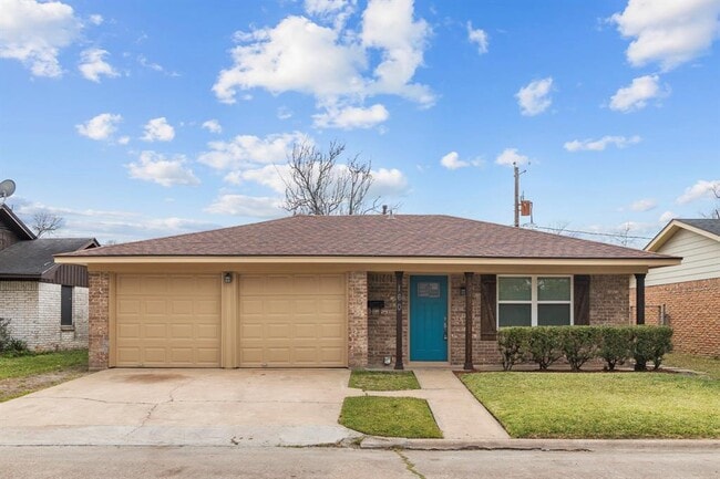 property at 160 W Whitney St