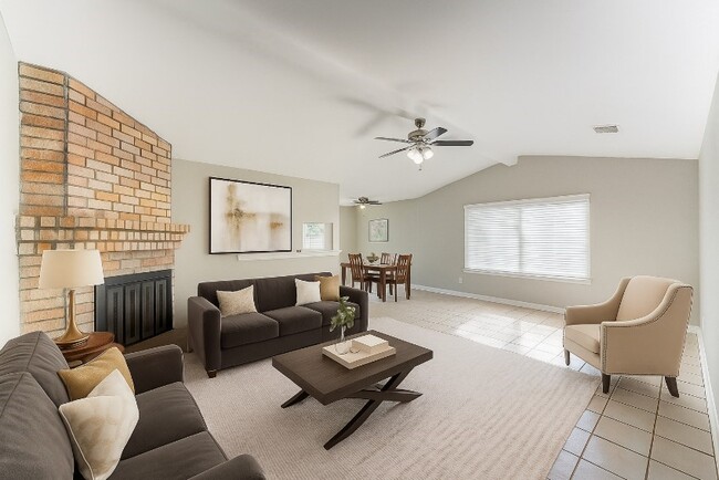 15914 Timber Valley Dr in Houston, TX - Building Photo - Building Photo