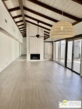 2247 Mira Monte Cir W in Palm Springs, CA - Building Photo - Building Photo