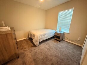 9237 Swiss Rd in Spring Hill, FL - Building Photo - Building Photo