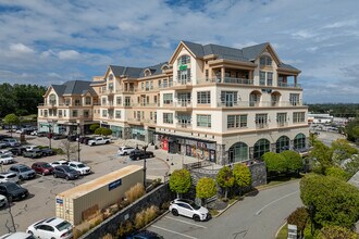 2000 Chapel View Blvd in Cranston, RI - Building Photo - Building Photo