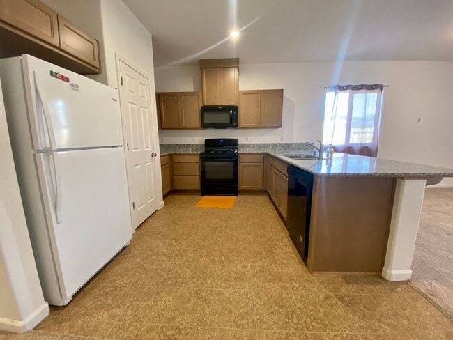 152 Trevor St in Merced, CA - Building Photo - Building Photo