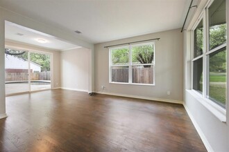 3009 Fort Worth Trail in Austin, TX - Building Photo - Building Photo