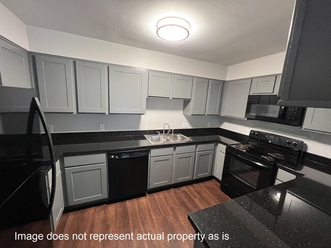 2102 Place Rebecca Ln