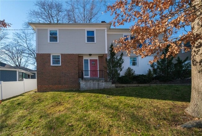 property at 1320 Mamaroneck Ave