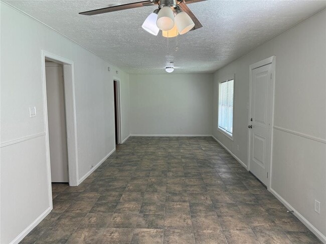 1116 Johnson St in Pasadena, TX - Building Photo - Building Photo