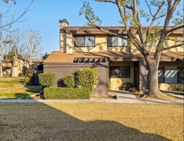 1001 Mohawk St in Bakersfield, CA - Building Photo