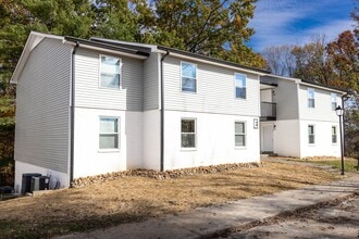 Valley View Apartments in Dickson, TN - Building Photo - Interior Photo