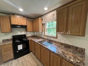 135 Penney Ln in Bradley, ME - Building Photo - Building Photo