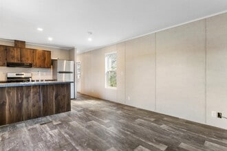 56 S Court St in Haverhill, NH - Building Photo - Building Photo