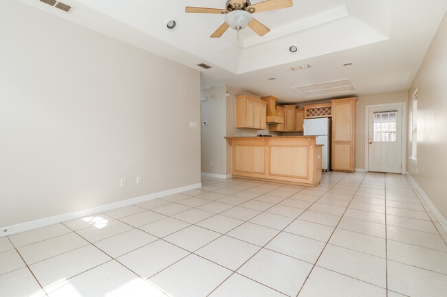 1908 Bahamas Dr in Edinburg, TX - Building Photo - Building Photo