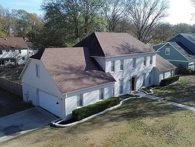 1946 Corbin Rd in Germantown, TN - Building Photo - Building Photo