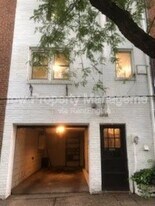 2511 Pine St in Philadelphia, PA - Building Photo