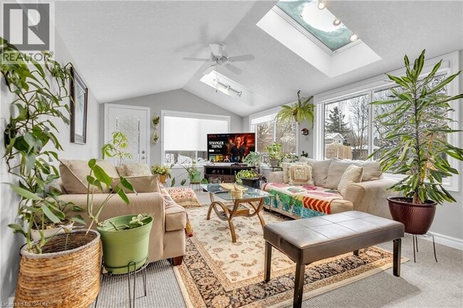 62 Lewis Crescent in Kitchener, ON - Building Photo - Building Photo