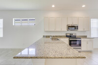 9249 SW Pepoli Way in Port St. Lucie, FL - Building Photo - Building Photo