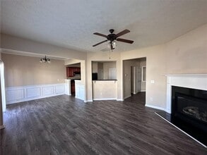 827 Forsythia Way in Canton, GA - Building Photo - Building Photo