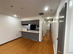 208-212 W Genesee St in Syracuse, NY - Building Photo - Building Photo