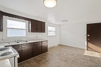 317 Sundridge Dr in Amherst, NY - Building Photo - Building Photo