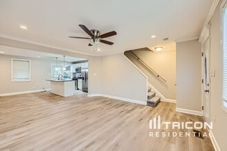 8516 Willow Oak Rd in Parkville, MD - Building Photo - Building Photo