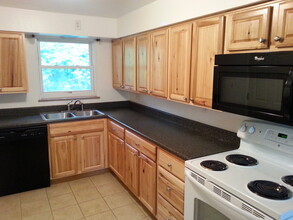 92 Rosecrest Dr, Unit 92 in Pittsburgh, PA - Building Photo - Building Photo