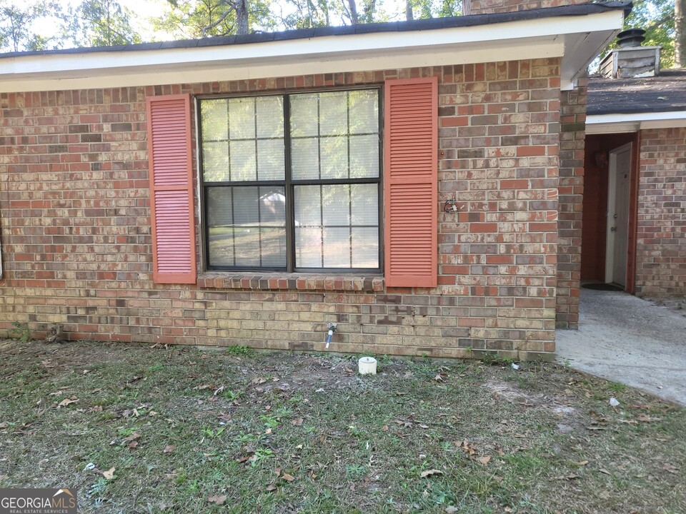 397 River Oak Dr in Riverdale, GA - Building Photo