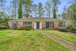 804 20th Ave N in Columbus, MS - Building Photo