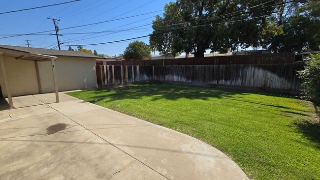 property at 2707 Wenatchee Ave