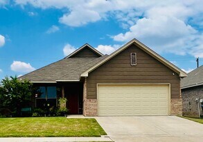 5520 McLanahan Ln in Crowley, TX - Building Photo
