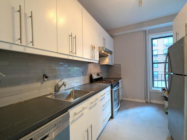 property at 301 E 54th St