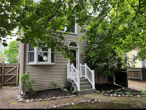 151 Eagle St in Buffalo, NY - Building Photo - Building Photo