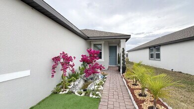 213 Links Ter Blvd in Daytona Beach, FL - Building Photo - Building Photo