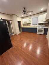 329 E Marquette St in Ottawa, IL - Foto de edificio - Building Photo