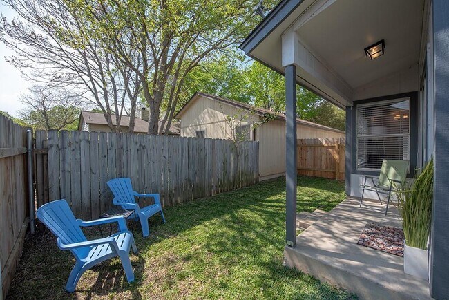 6009 Richard Carlton Blvd in Austin, TX - Building Photo - Building Photo