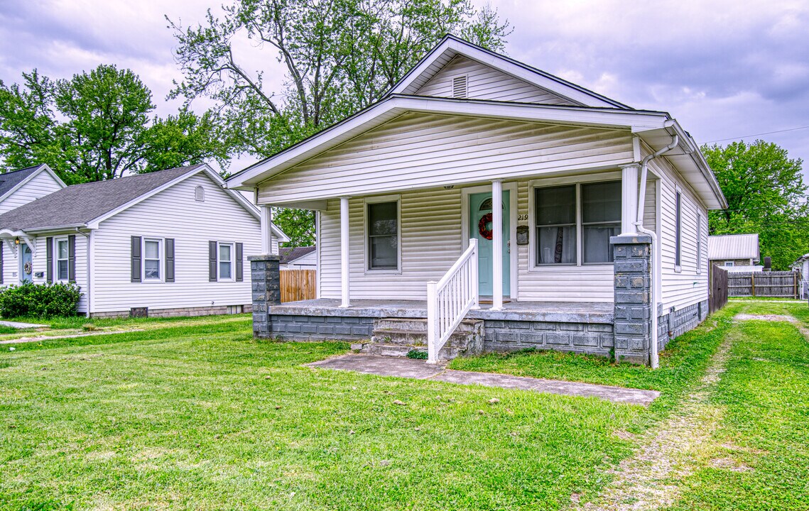 219 Vann Ave in Evansville, IN - Foto de edificio