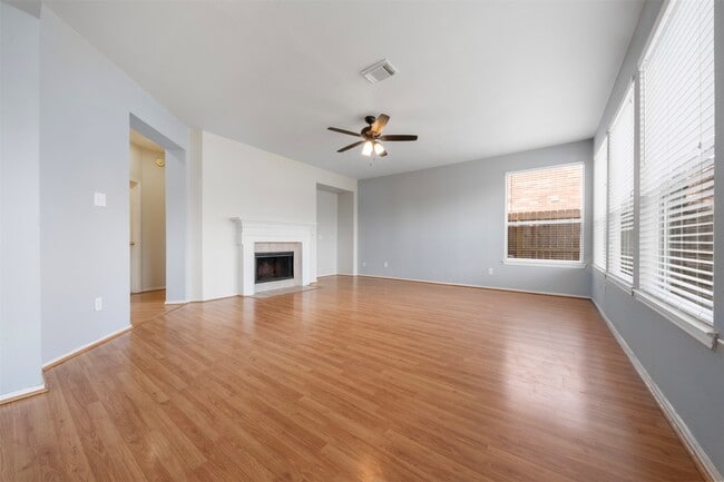 17102 Mountain Crest Dr in Spring, TX - Building Photo - Building Photo