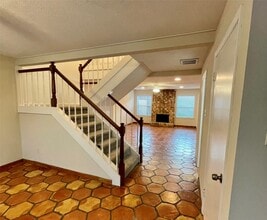 11632 S Kirkwood Rd in Stafford, TX - Building Photo - Building Photo