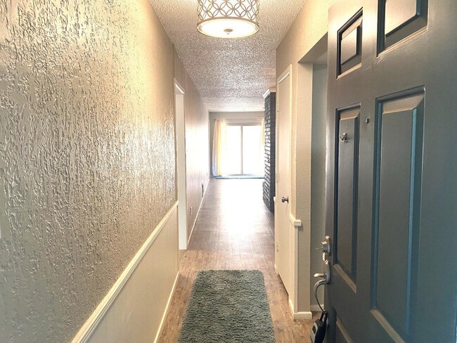 9818 Jordan Ave in Lubbock, TX - Building Photo - Building Photo