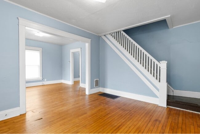 35 Auburn Ave, Unit 35