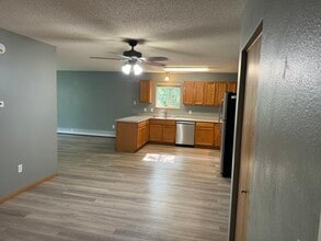 431 Central AVE W, Unit 207 in Mora, MN - Building Photo - Building Photo