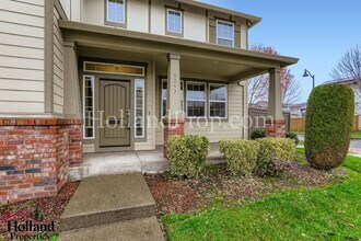 5297 SE Stargrass St in Hillsboro, OR - Building Photo - Building Photo