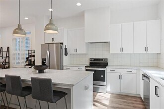 3 Becker Pl NW in Atlanta, GA - Building Photo - Building Photo