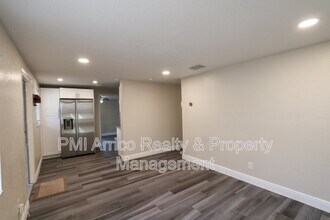 2706 E 99th Ave in Tampa, FL - Building Photo - Building Photo