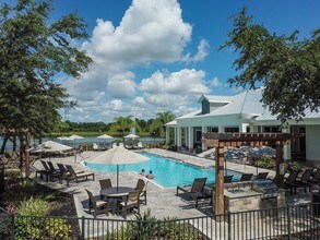 Retreat At Bermuda Lake By Cortland Apartments Brandon Fl