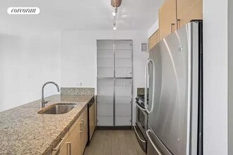 125 W 31st St in New York, NY - Building Photo - Building Photo