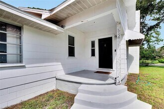 11718 N Ola Ave in Tampa, FL - Building Photo - Building Photo
