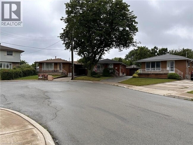 46 Amanda St in Hamilton, ON - Building Photo - Building Photo